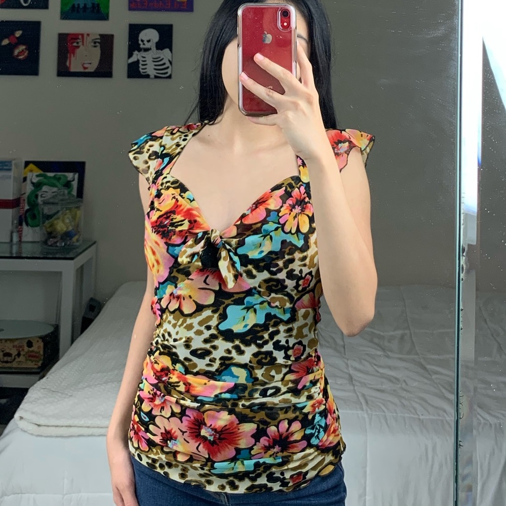 Mesmerize top